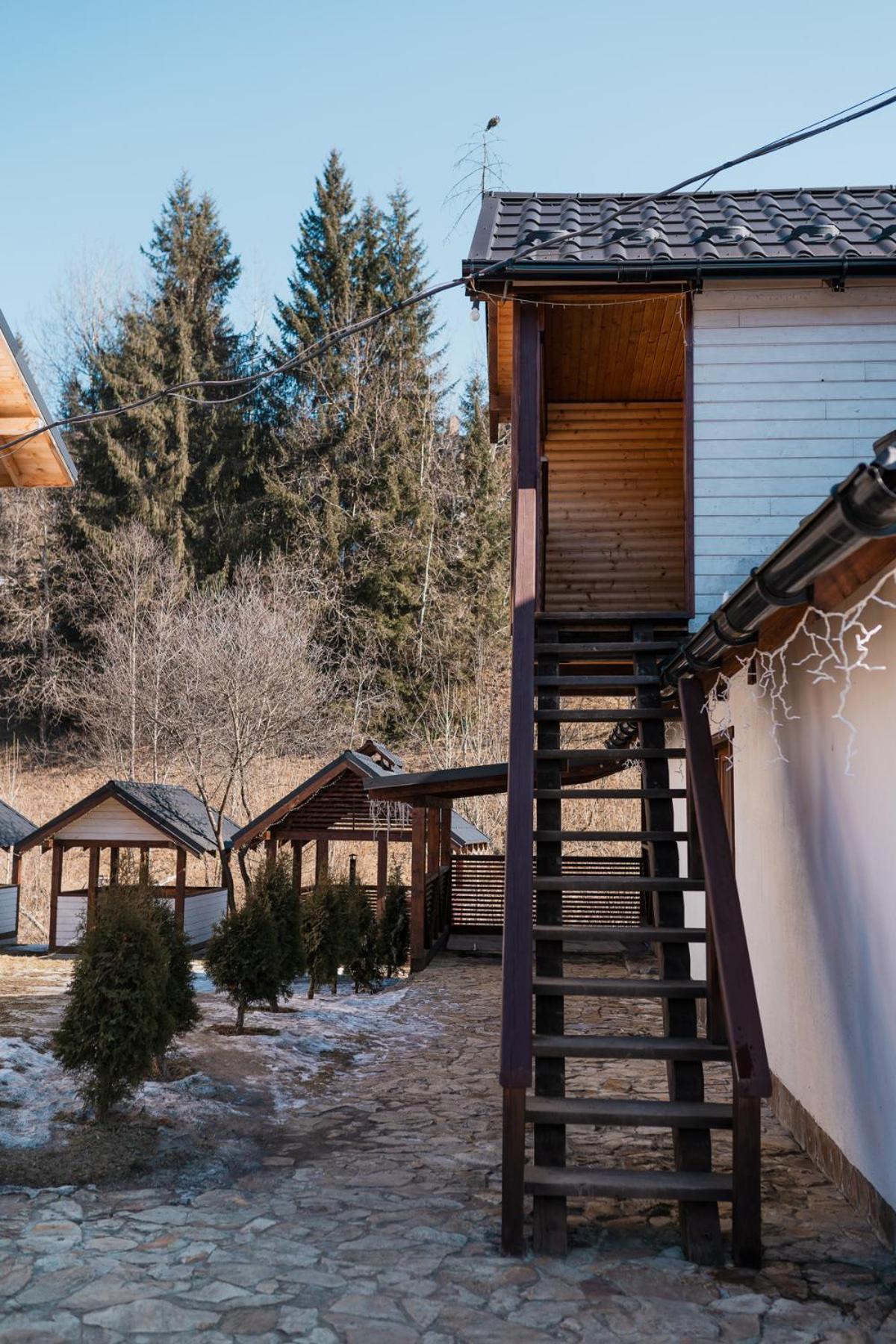 Відпочинковий Комплекс "Alpha Plus" Yablunytsya Quarto foto